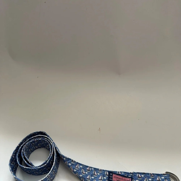 Vineyard Vines Belt Womans D Ring Size M Blue and Pink Sailboat Preppy Nautical - Picture 4 of 6